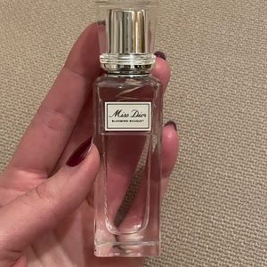 Miss Dior Blooming Bouquet roller ball